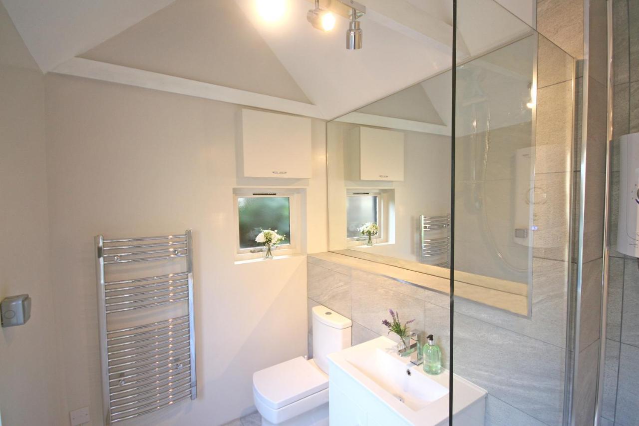 Yealm Cabin Self Catering Log Cabin In Devon With Hot Tub Plymouth Exterior foto